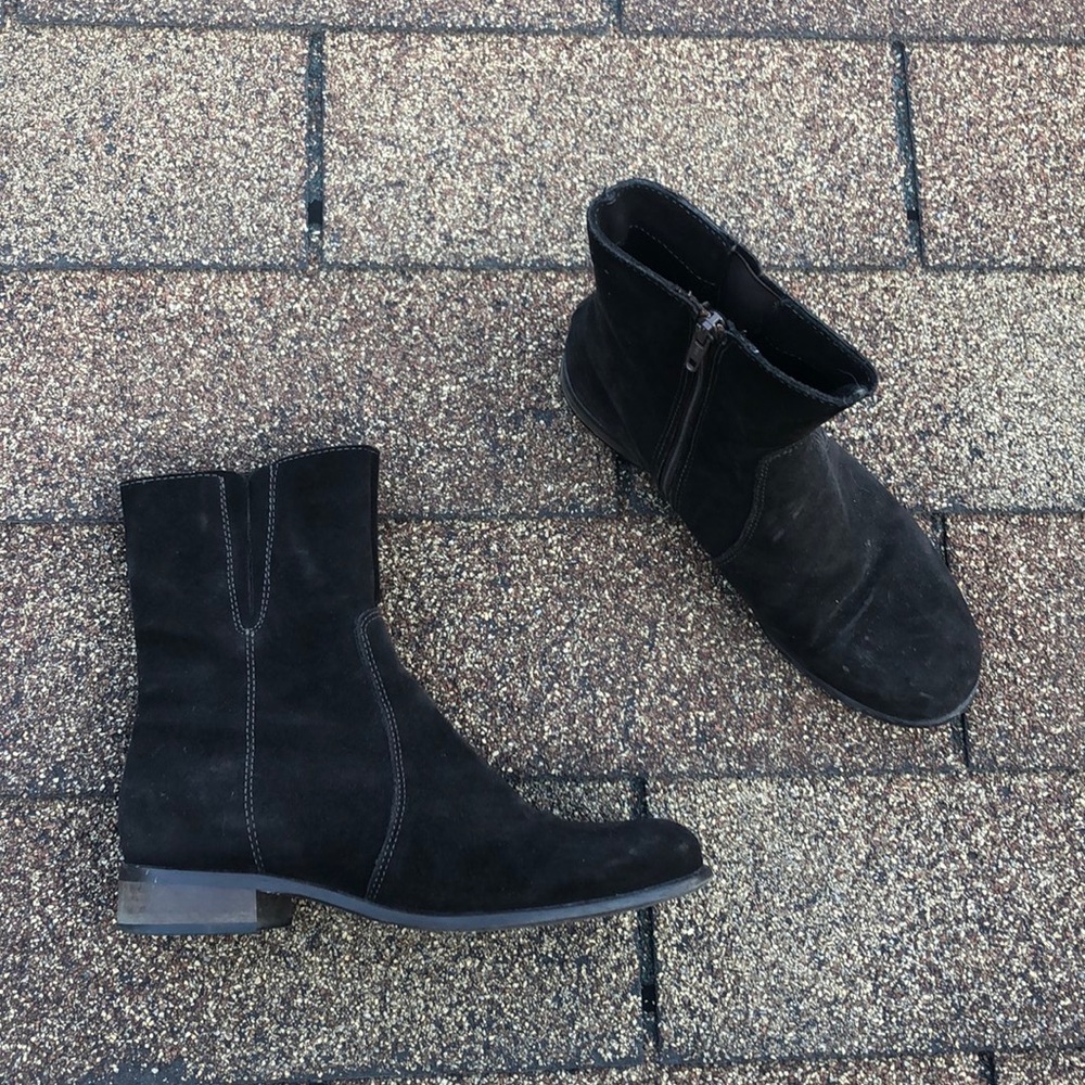 FLASH SALE La Canadienne Brown Short Boots Sz 7 💕